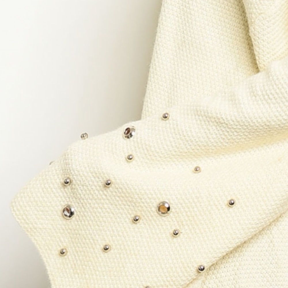 ⚠️only 1 left⚠️ wool blend boho grommet sweater L - Picture 4 of 8
